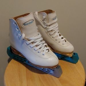 Girls Riedell leather figure skates size 13